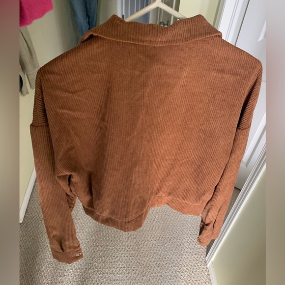 Light Cropped Brown Jacket Size S - Picture 2 of 2